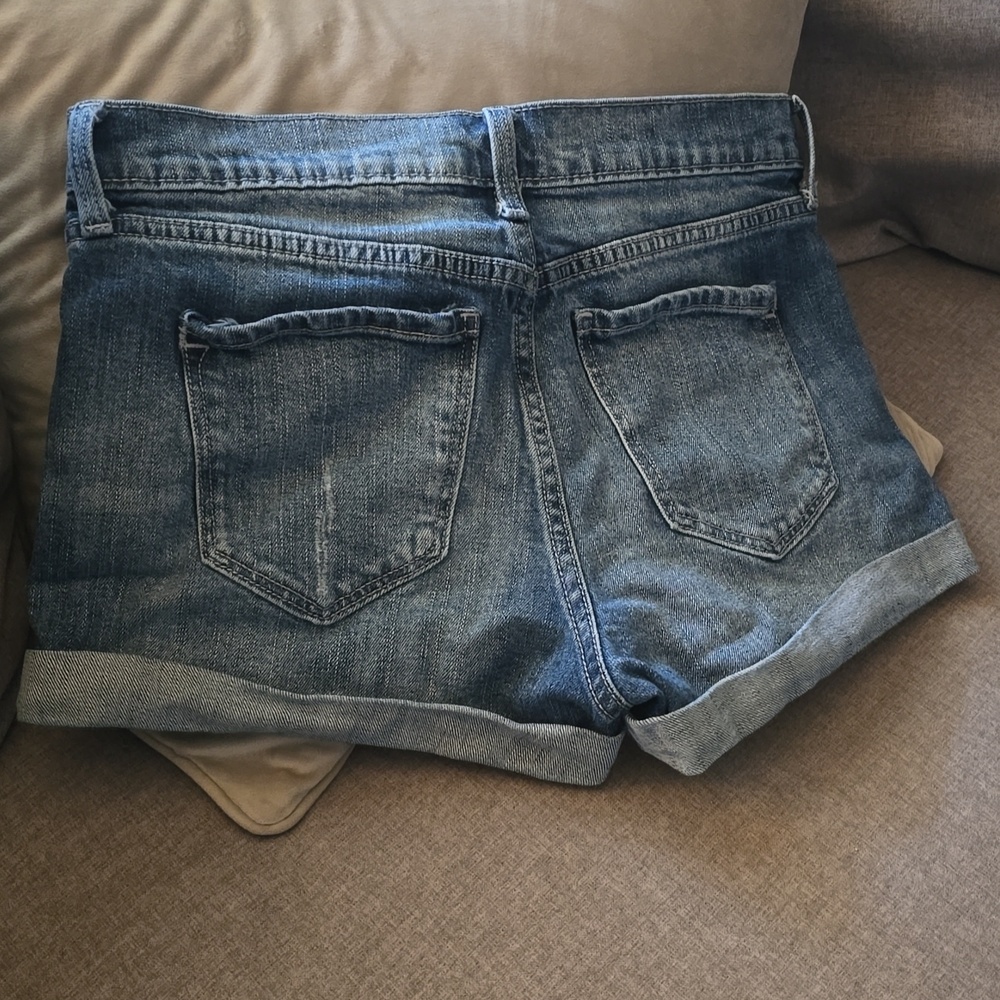 Old Navy Boyfriend Jean Shorts Women's Size 4 Medium Blue Denim Distressed Rips - Picture 5 of 12